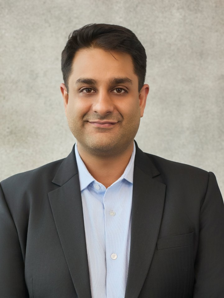 Dr. Siddharth Bhatia